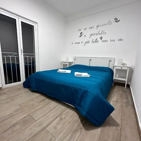 Apartment Abela 9 *